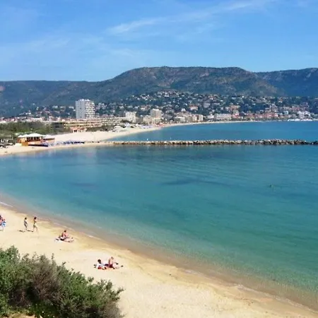 Calme Avec Coin Nuit, Terrasse Et Parking - Proche Et Commerces - Fr-1-251-420 *